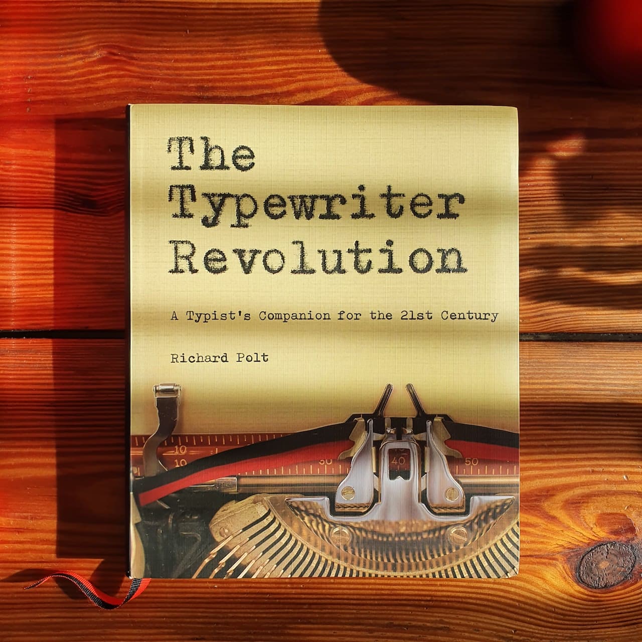 Zdjęcie książki /images/books/01 typewriter revolution/the typewriter revolution